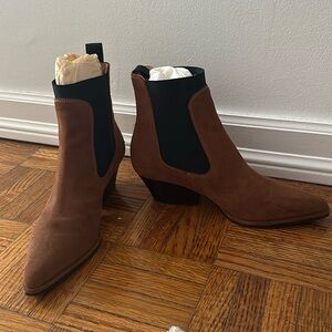 Sergio Rossi Brown Suede Booties